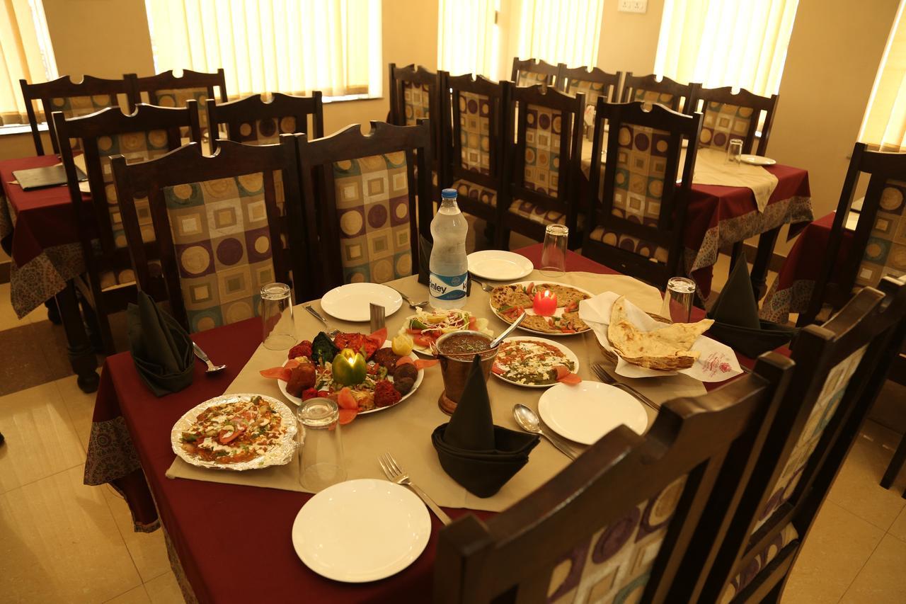 Hotel New Golden Palace Phalodi  외부 사진